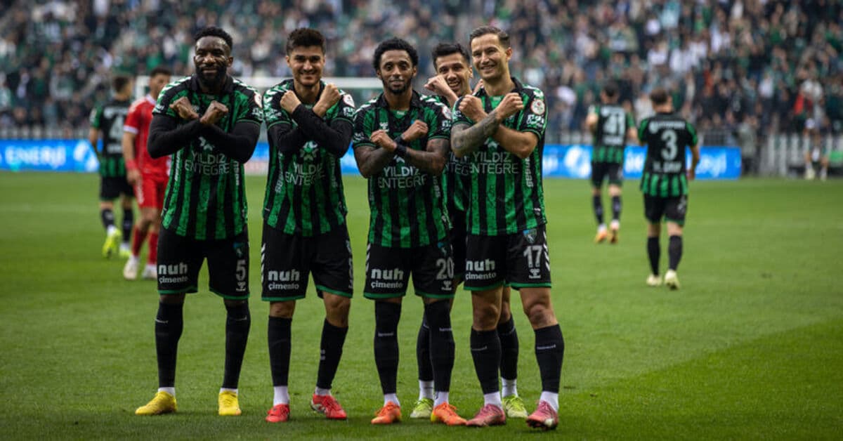 Şampiyon Kocaelispor, evinde 4 attı!
