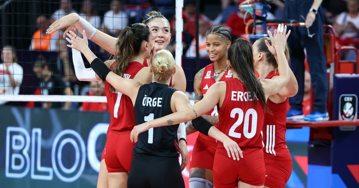 Ünlülerden Filenin Sultanları'na tebrik