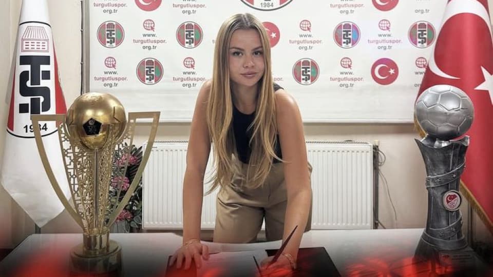 Turgutluspor'dan tarihi imza!