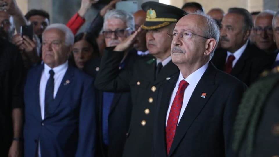 Kılıçdaroğlu, Anıtkabir'i ziyaret etti