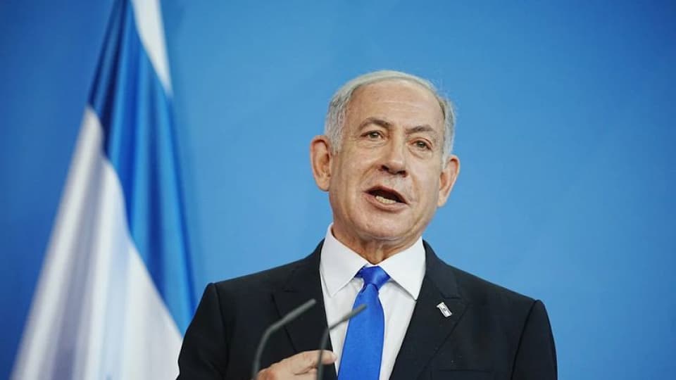 Netanyahu Haaretz'e karşı harekete geçti