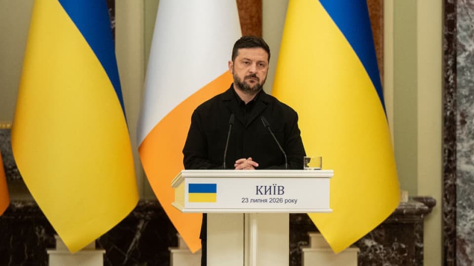 Zelenskiy'nin uçağı saldırıdan kıl payı kurtuldu