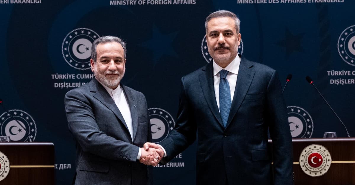 Bakan Fidan, Arakçi ile görüştü