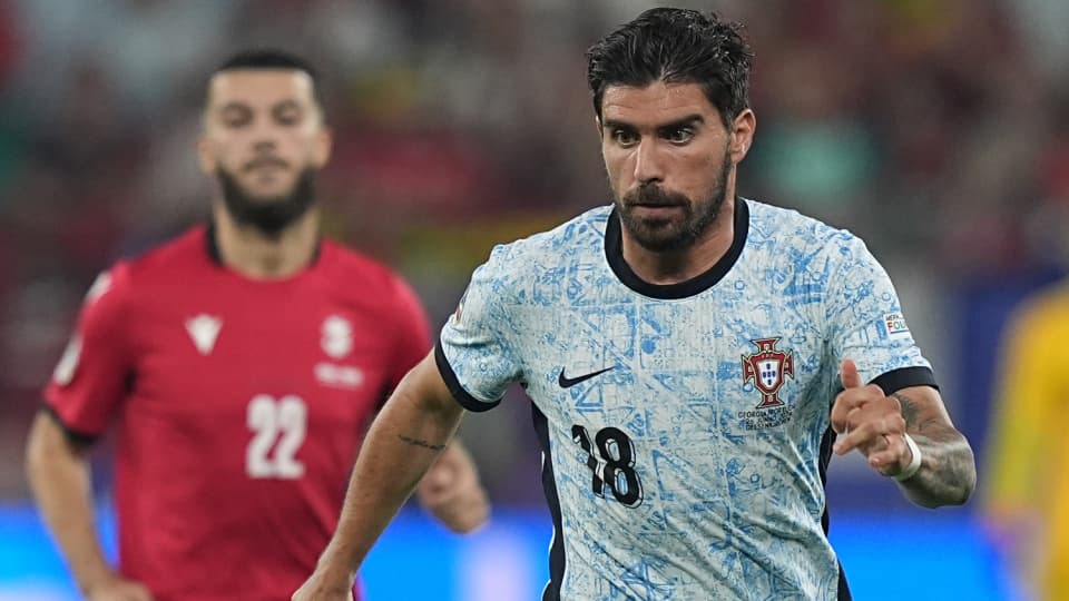Ruben Neves'e çirkin tezahürat!
