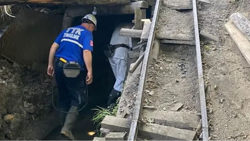 Ruhsatsız maden ocağında yüksekten düşen işçi öldü
