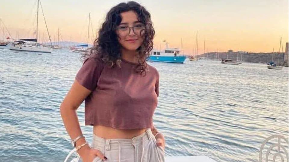 24 yaşındaki Ahsengül gözyaşına boğdu
