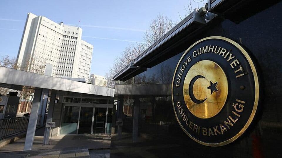 Dışişleri: Yunanistan'ı ciddiyete davet ediyoruz