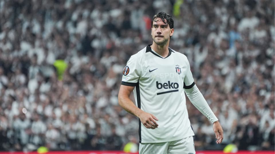 Beşiktaş'ta Vlahovic sakatlandı!