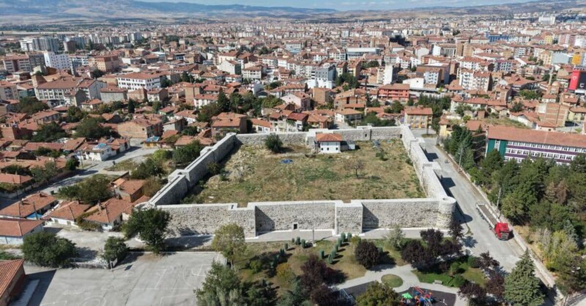 Çorum Kalesi turizme açılacak