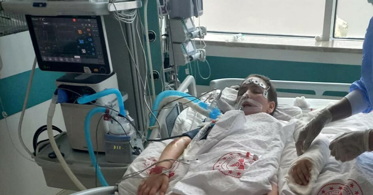 Doktorların yüzde 10 yaşama şansı verdiği Almina, hayata tutundu