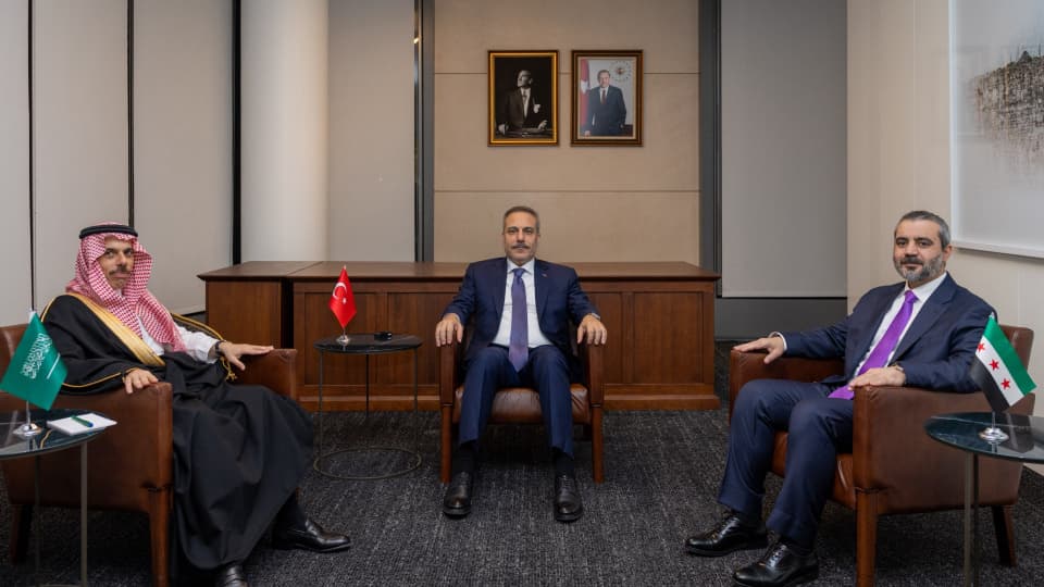 Türkiye-Suriye-Suudi Arabistan dışişleri bakanları toplandı