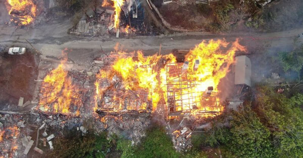 Kastamonu'da yangın! 10 ev kül oldu