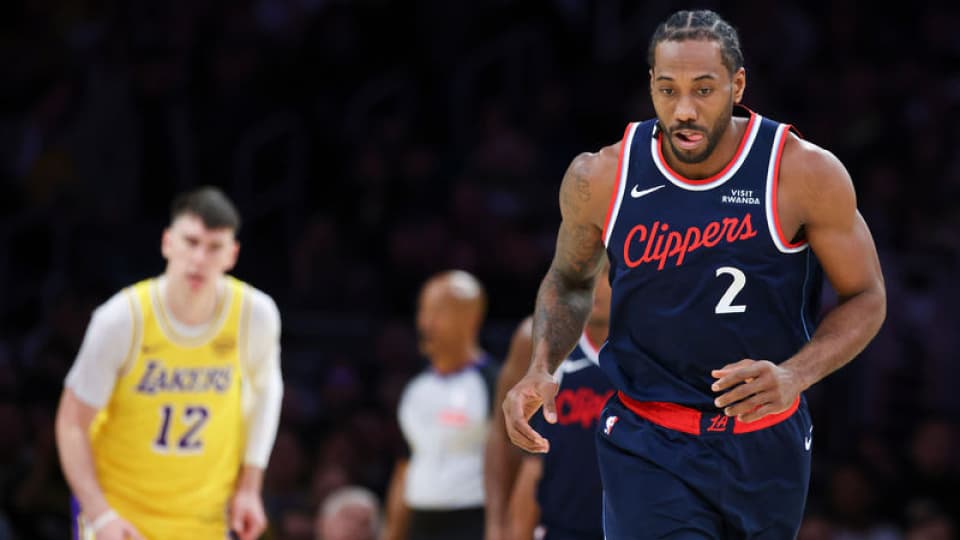 Kawhi Leonard imzayı attı!
