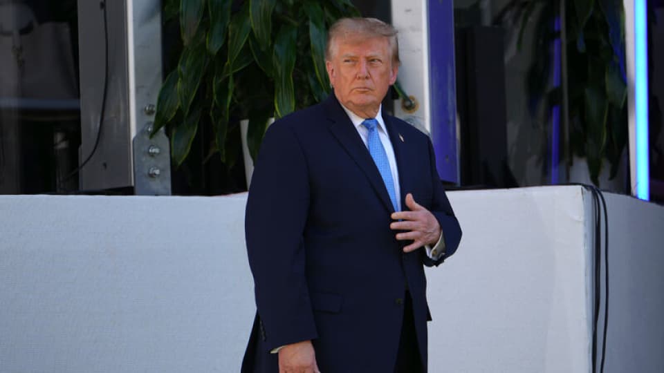 Hürmüz Boğazı'nı "Trump Boğazı" olarak paylaştı