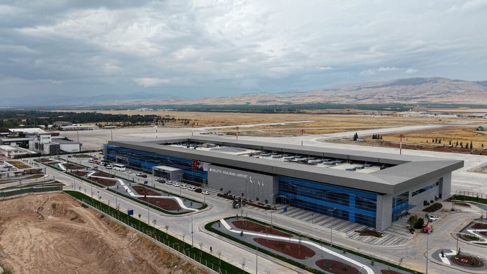 Malatya Havalimanı'nda yeni terminal açıldı