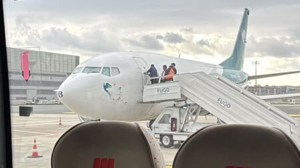 İstanbul'da İran uçağına haciz!