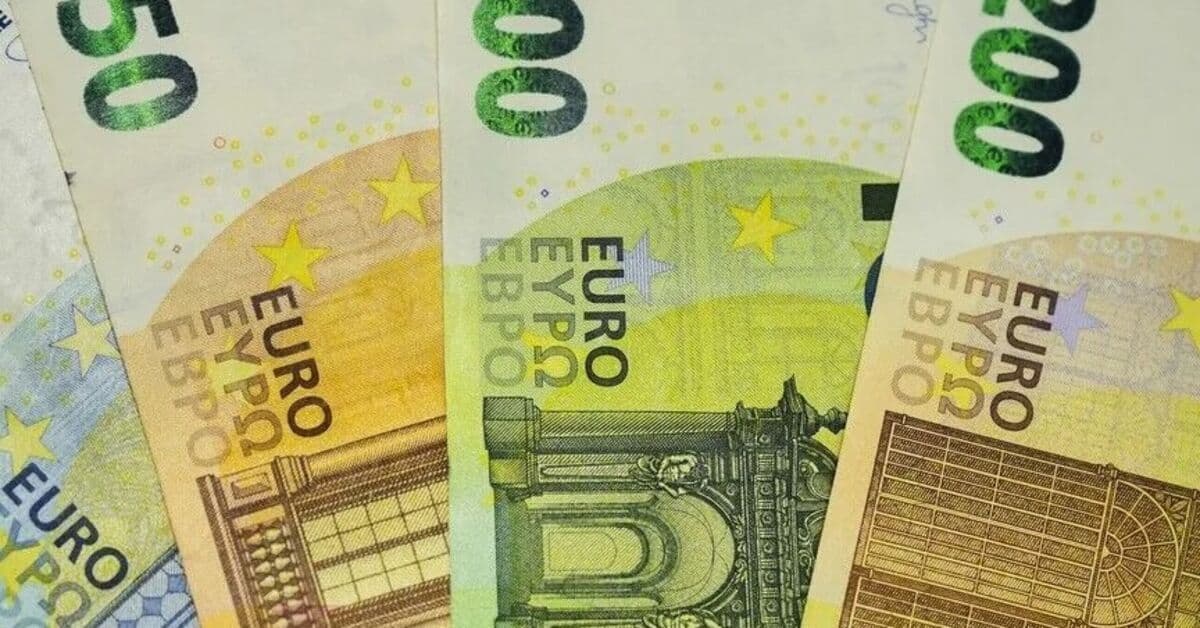 Euro, dolar karşısında son 3 ayın en düşük seviyesinde