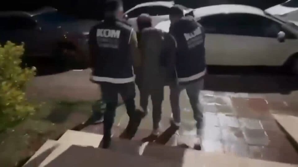20 FETÖ şüphelisi adliyede