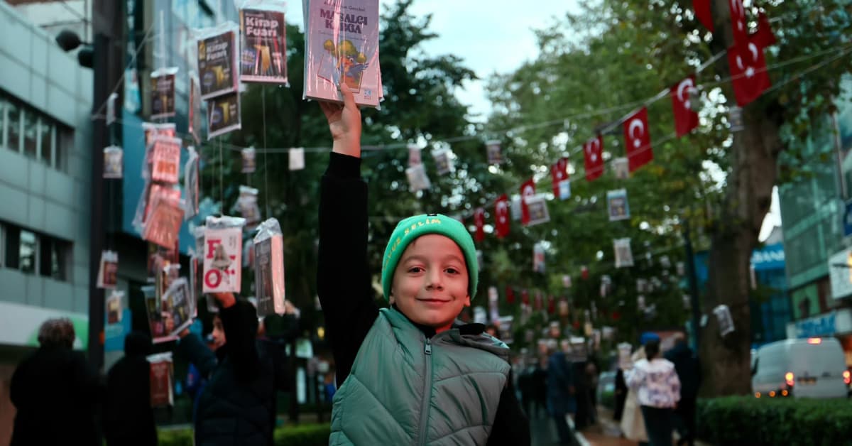 Kocaeli'de bu yıl da "Ağaçlar Kitap Açtı"