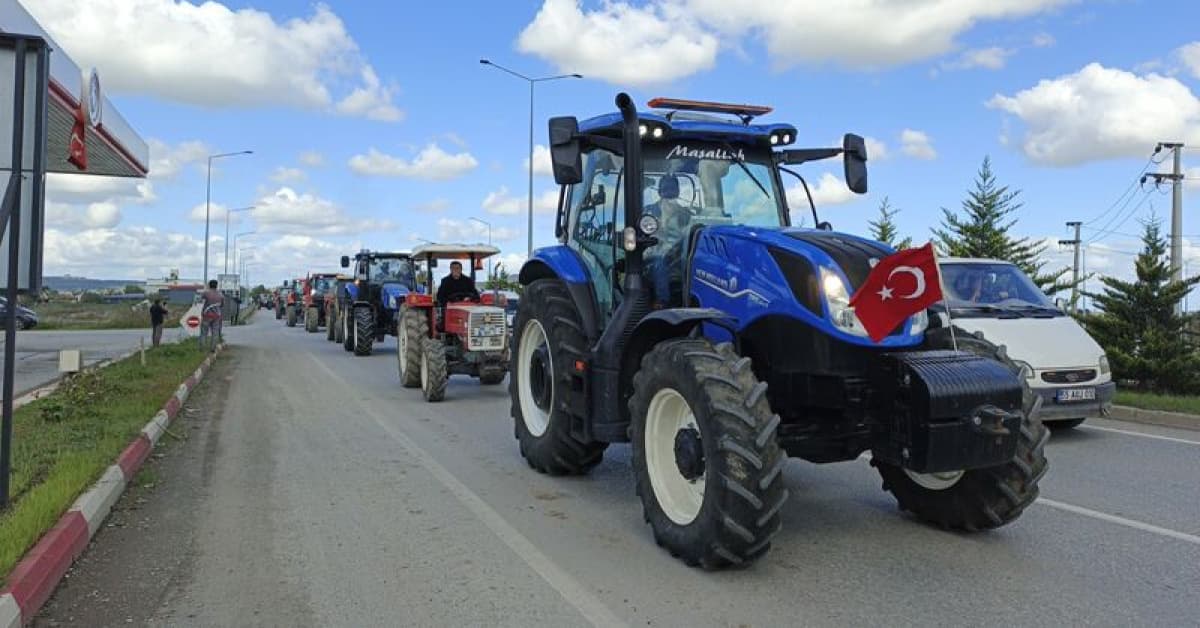 Bafra'da 4 kilometrelik "çeltik" konvoyu