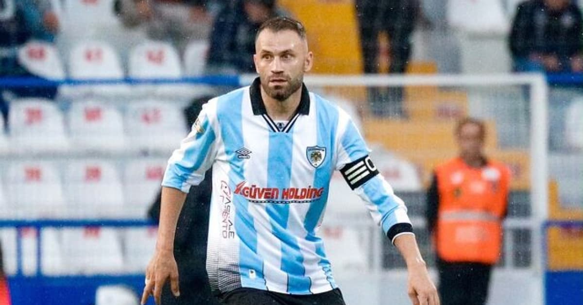 İşte Süper Lig'de oynayan en yaşlı 10 isim!