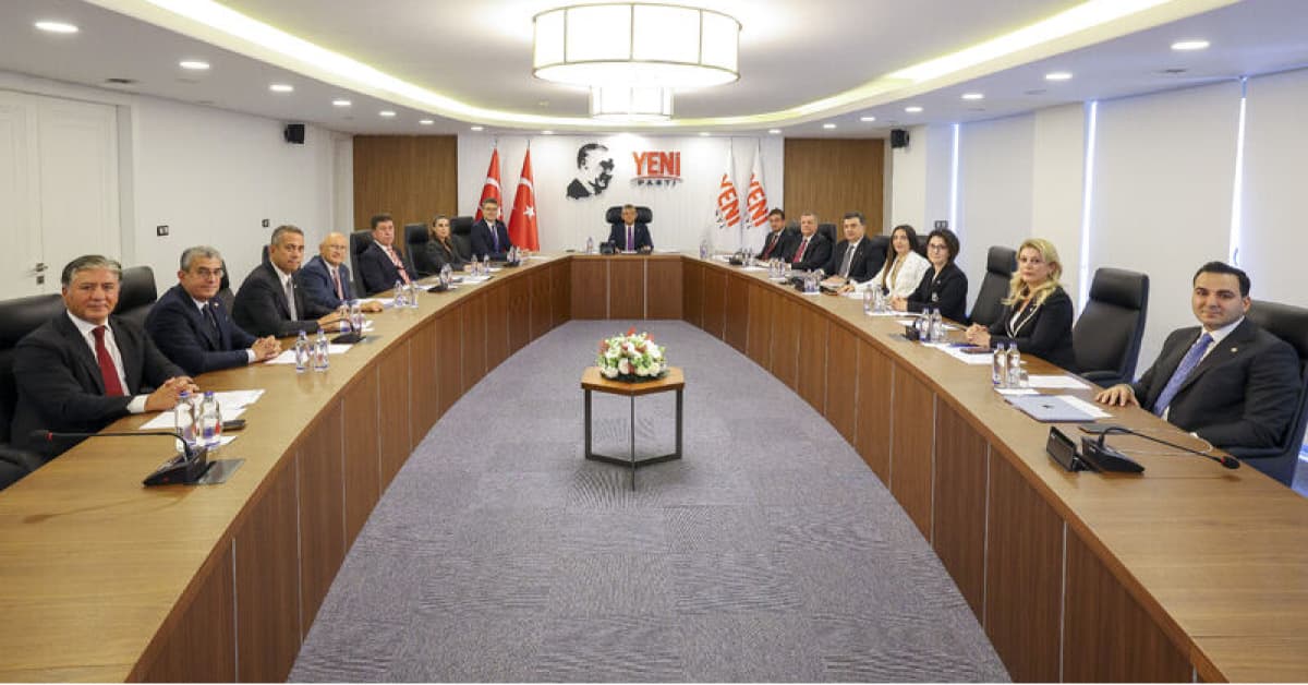 YENİ Parti, AYM'ye "isim" savunmasını sundu