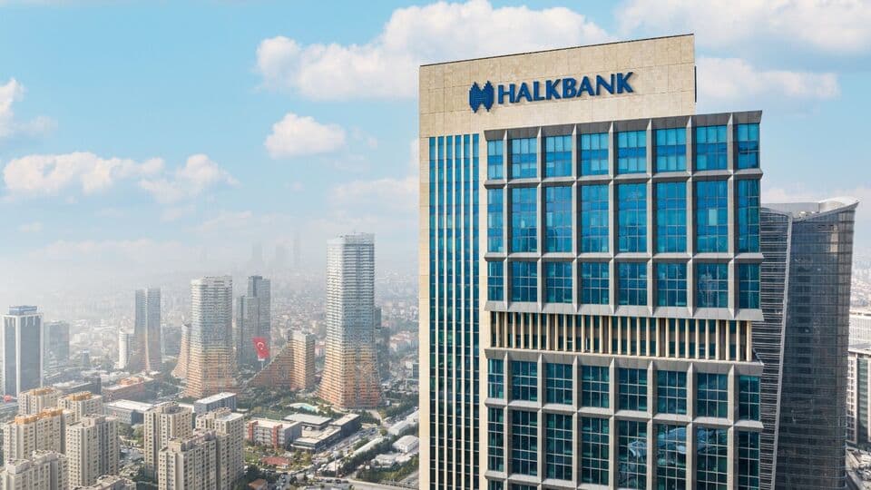 Halkbank ürün ve hizmetleri artık ChatGPT'de