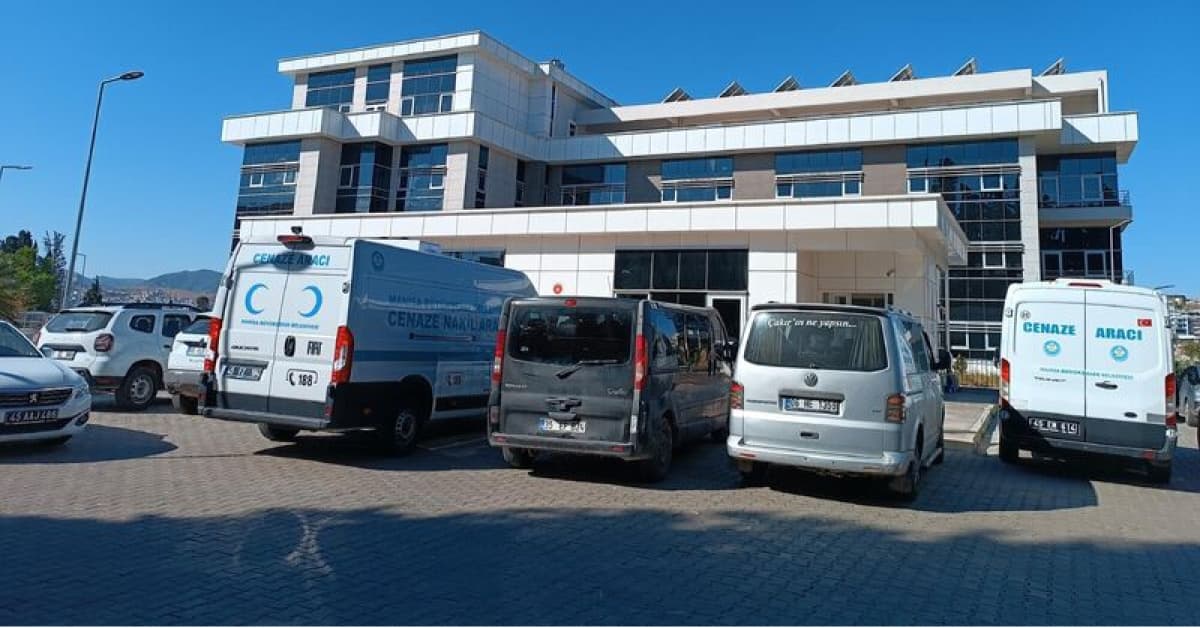 İki erkek çıkan tartışmada genç kadını öldürdü