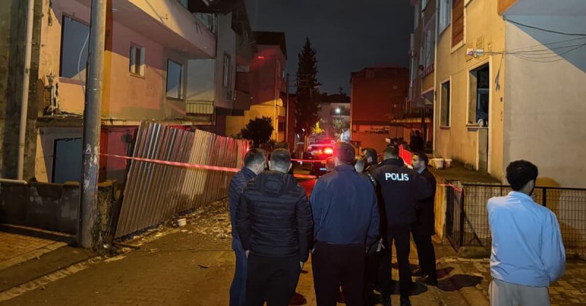 Kocaeli'de bir bina tedbiren boşaltıldı