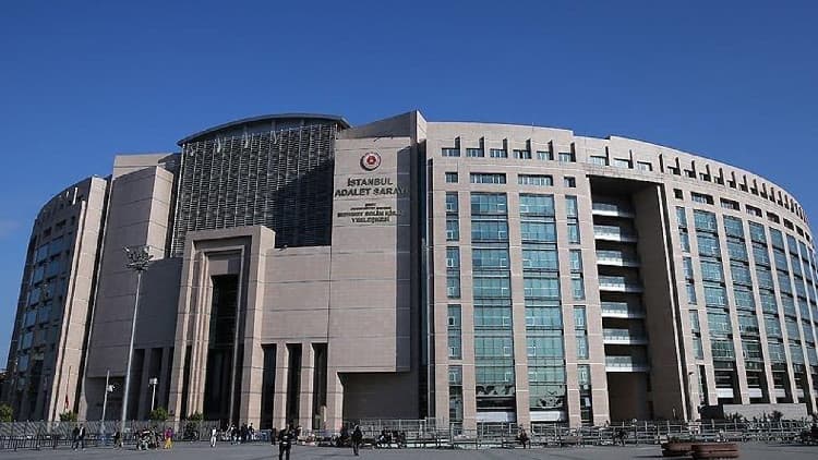 İBB'deki 'yolsuzluk' operasyonunda 12 şüpheli adliyeye sevk edildi