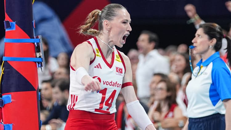 Eda Erdem'den şampiyonluk sözleri: 'Bu kupa, bu gurur hepimizin!'