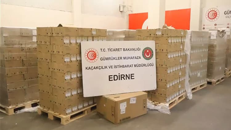 Kapıkule’de X-Ray taraması ele verdi: TIR’dan 79 bin 790 set çıktı