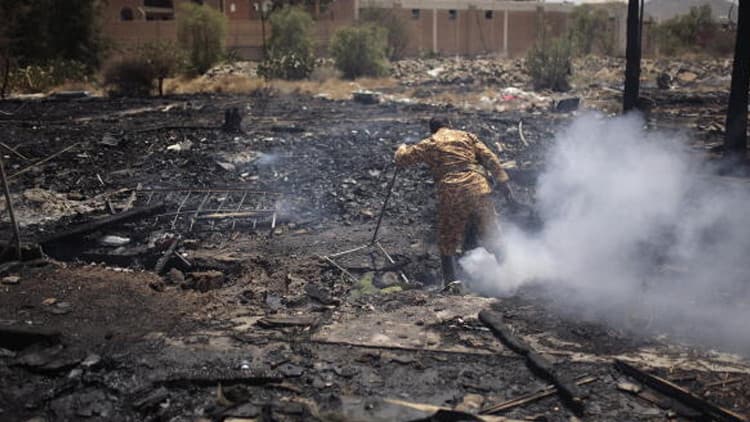 Suudi Arabistan'dan Yemen'e art arda hava saldırıları