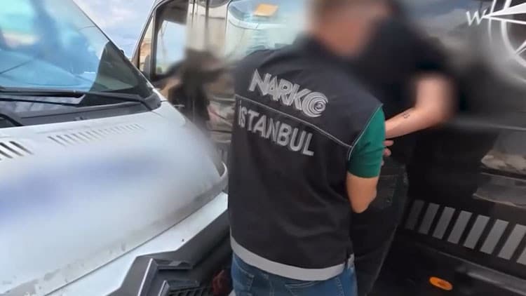 Beykoz'da uyuşturucu operasyonu... 409 kilo 600 gram skunk ele geçirildi