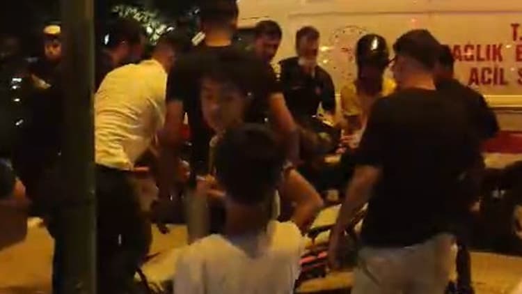 Bursa'da gece yarısı feci kaza: Hafif ticari araç motosiklete çarptı, 1 ölü, 1 yaralı