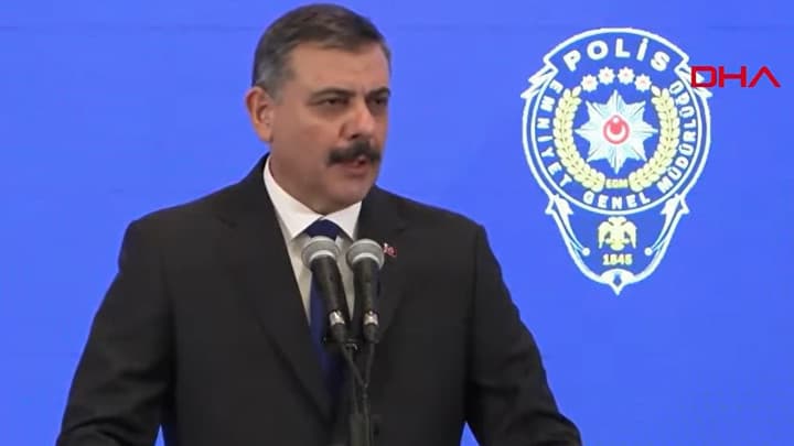 Bakan Çiftçi'den yeni emniyet müdürlerine 10 talimat! 'Tehlike okulun kapısına gelmeden tedbirimizi alacağız'