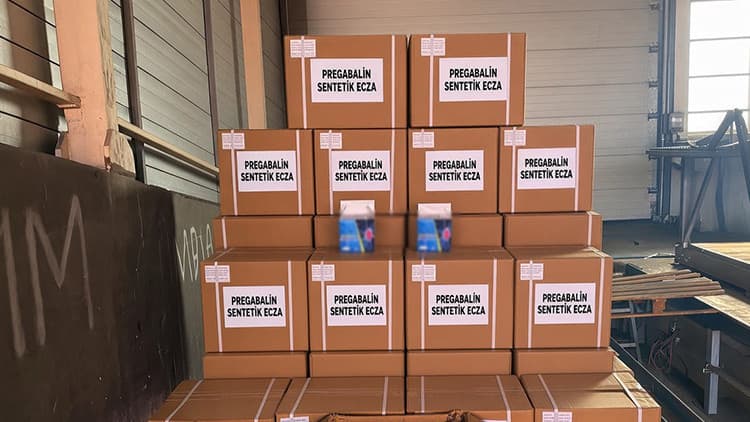 Mersin'de 3 ayrı operasyonda 1 ton 716 kilo 500 gram pregabalin ele geçirildi