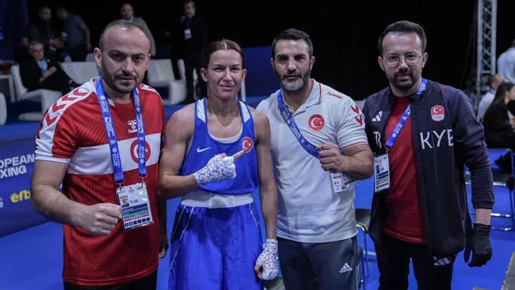 Milli boksör Hatice Akbaş, Avrupa şampiyonu oldu!