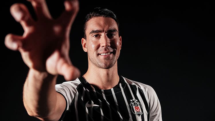 Juventus cephesinden Vlahovic itirafı: 'Kanayan yara!'