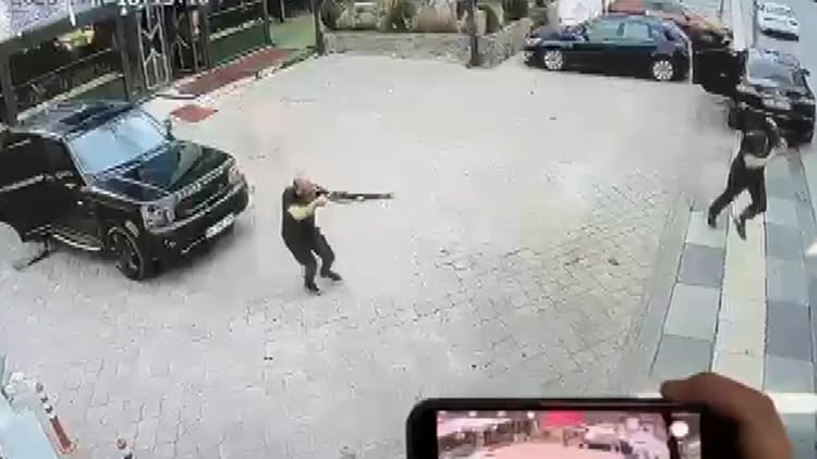 Ankara'da spor salonu kavgası! 1 kişinin öldüğü silahlı çatışma kamerada