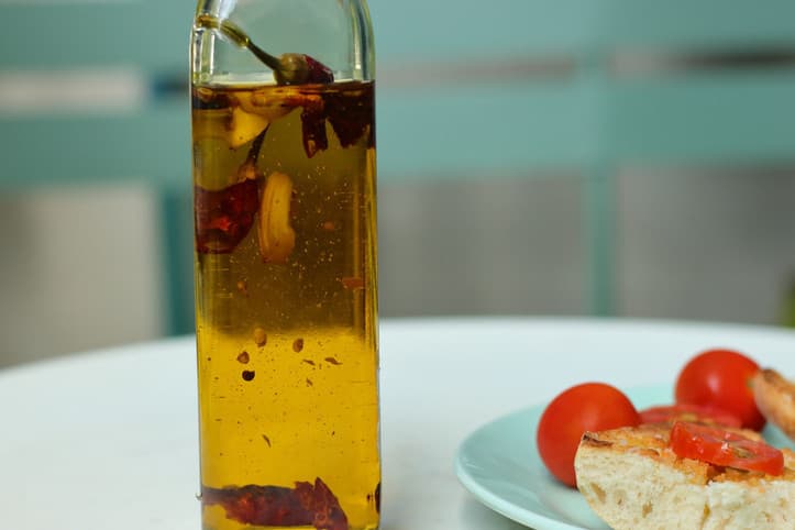 Her gün yarım çorba kaşığı içmek kanser riskini azaltıyor! İyi gelmediği şey neredeyse yok