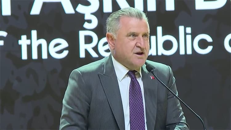 Gençlik ve Spor Bakanı Osman Aşkın Bak, Konyaspor - Filistin maçı öncesi konuştu: Evimiz evinizdir