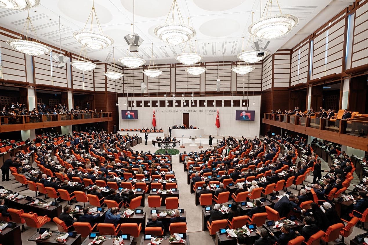 TBMM yeni yasama çalışmasına başlıyor... Ana gündem fon olacak