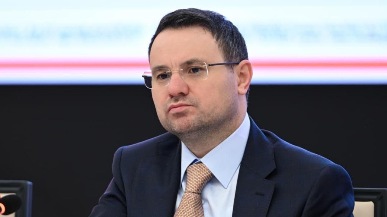 "Anayasa ülkemize dar gelmektedir"