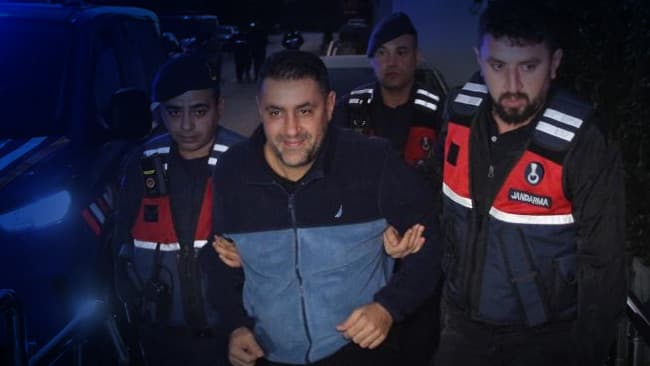 Çukurova Belediyesi soruşturması: Başkan Emrah Kozay dahil 34 şüpheli tutuklandı
