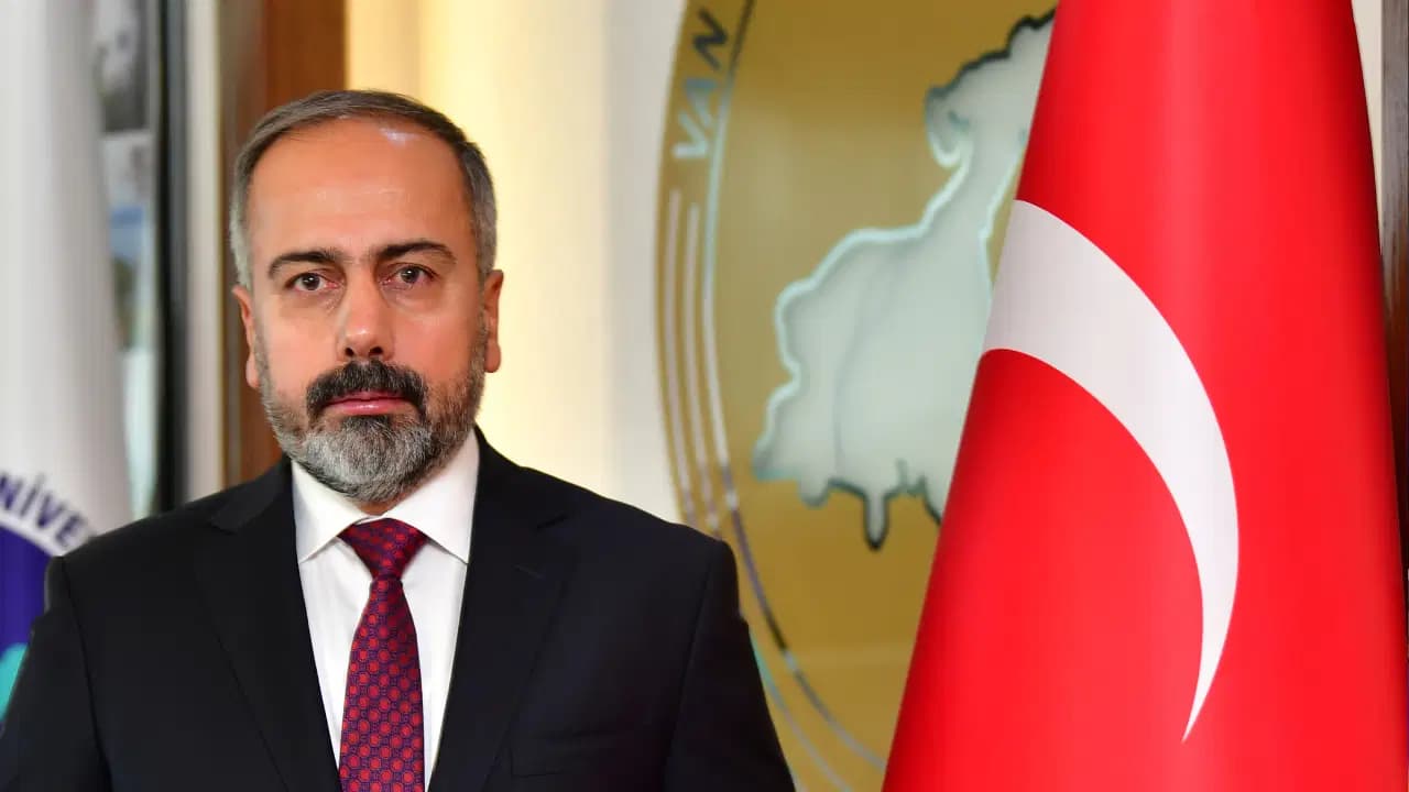 Van YYÜ Rektörü Şevli hakkındaki 'cinsel saldırı' iddialarına Bakanlık'tan yanıt: Yükseköğretim Denetleme Kurulu’na gönderildi