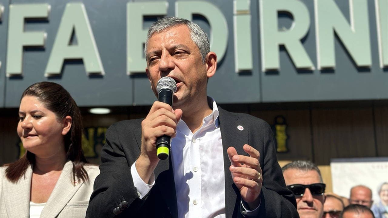 Özgür Özel'den köprü ve otoyollar için 'özelleştirme' uyarısı: 'Seneye hepsini devletleştireceğiz'