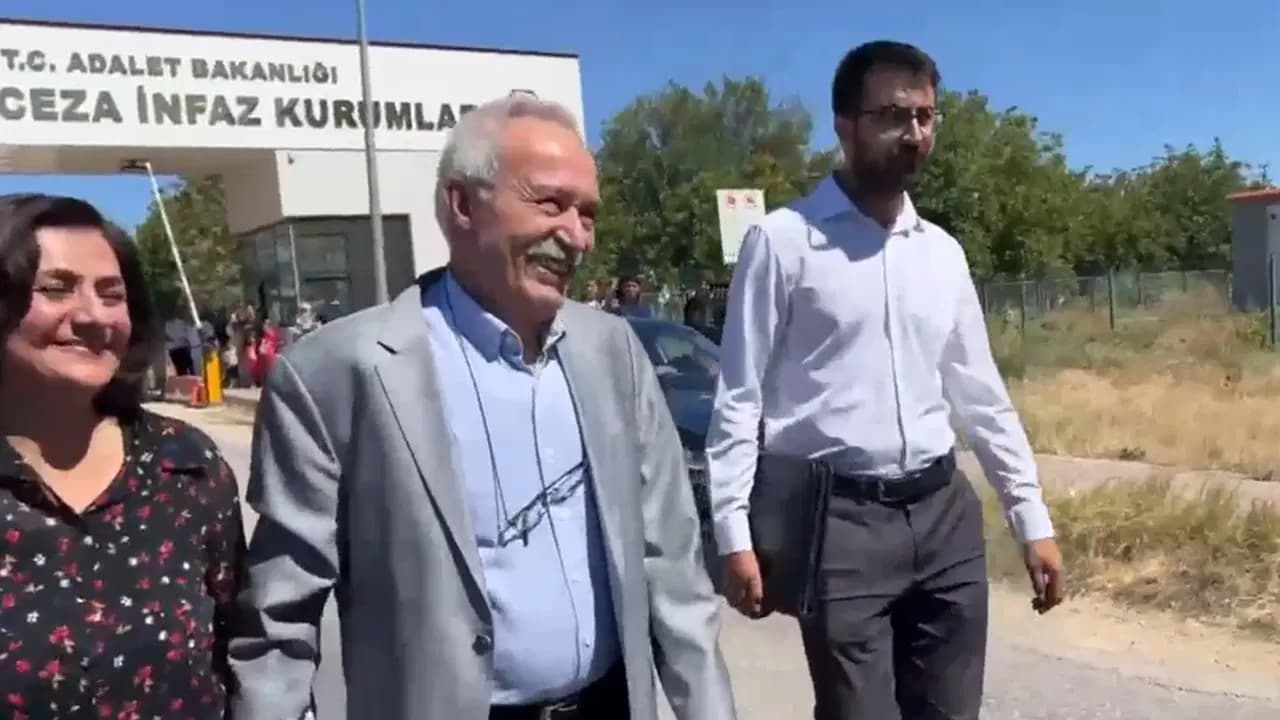 Son Dakika... Selahattin Demirtaş duyurmuştu: Selçuk Mızraklı tahliye edildi!