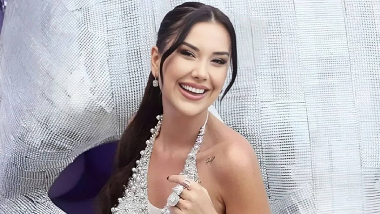 Dilan Polat'a 'Cumhurbaşkanına hakaret'ten gözaltı: Adli kontrol kararıyla serbest bırakıldı