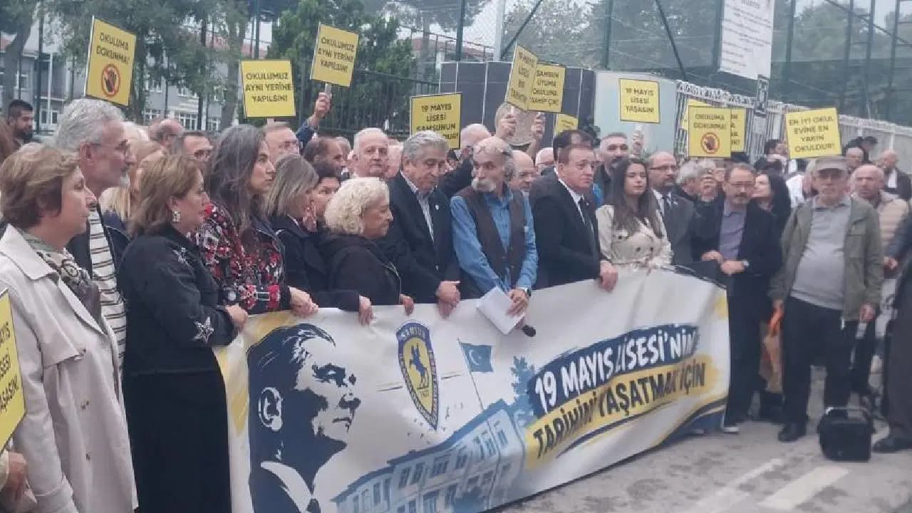 100 yıllık okula yıkım kararı verildi: ‘Şehirden koparmayın’